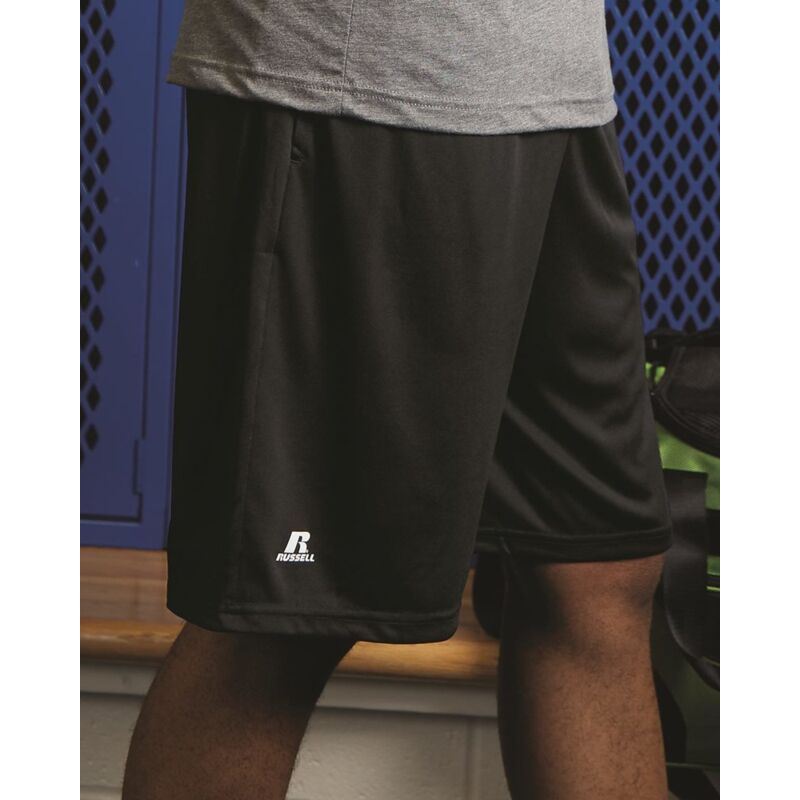 Men&#39;s Dri-Power® Essential 10&quot; Shorts with Pockets Thumbnail
